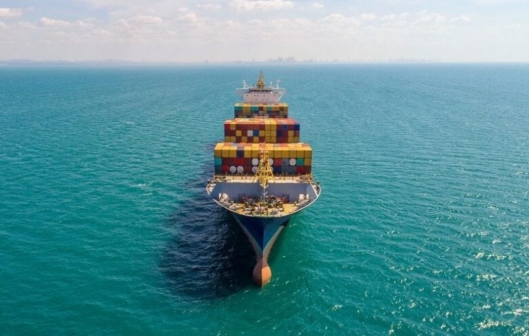 20-foot Shipping Containers | Loading & Dimensions | MoveHub